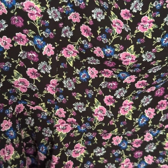 Miami Black and Pink Fitted Peplum Crop Blouse - Picture 6 of 9